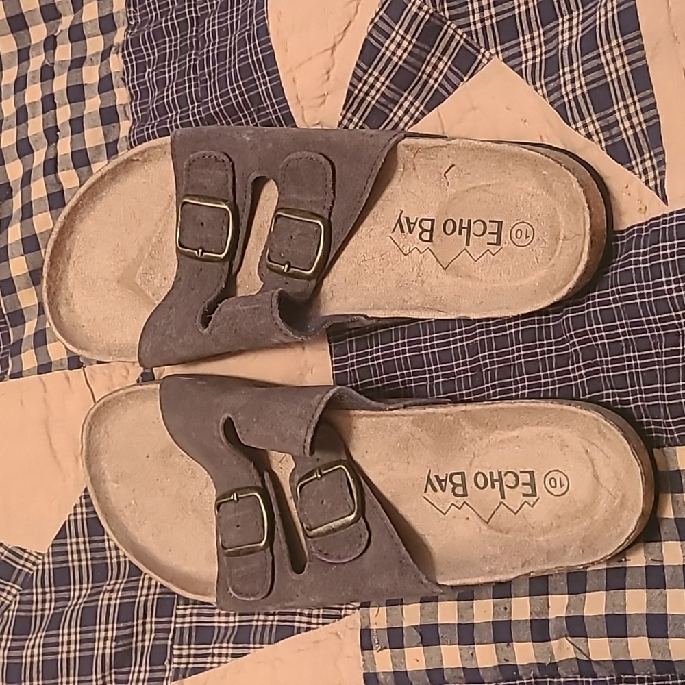 echo bay sandles